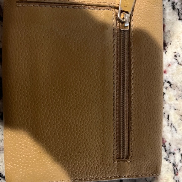 Authentic Chanel Trifold Wall - Picture 2 of 5